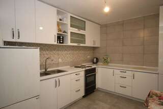 Апартаменты Relax Apartmani Сутоморе Двухместный номер с 2 отдельными кроватями и ванной комнатой-2